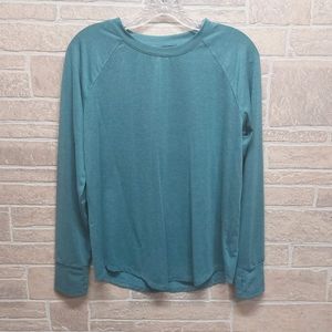 Runway longsleeve runner shirt with thumbhole and keyhole back size XL